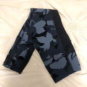 Athleta All In 7/8 camo leggings in blue